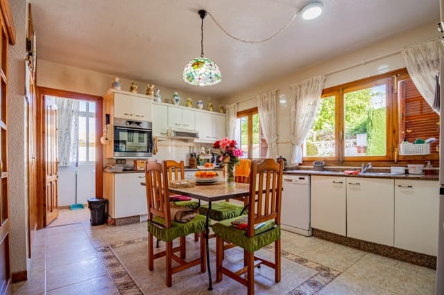 6 soverom Villa til salgs i Rincón de Loix, Benidorm med svømmebasseng garasje - € 745 000 (Ref: 8734722)