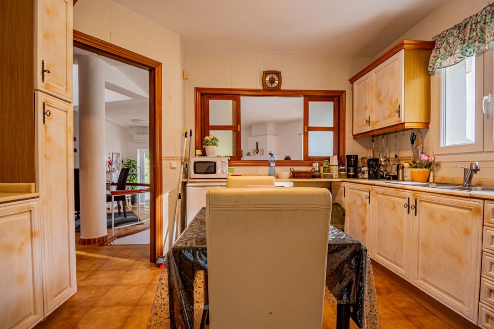 4 slaapkamer Villa te koop in Callosa d'En Sarria met zwembad garage - € 530.000 (Ref: 8824072)