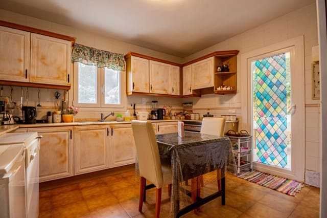 4 slaapkamer Villa te koop in Callosa d'En Sarrià met zwembad garage - € 530.000 (Ref: 8824072)