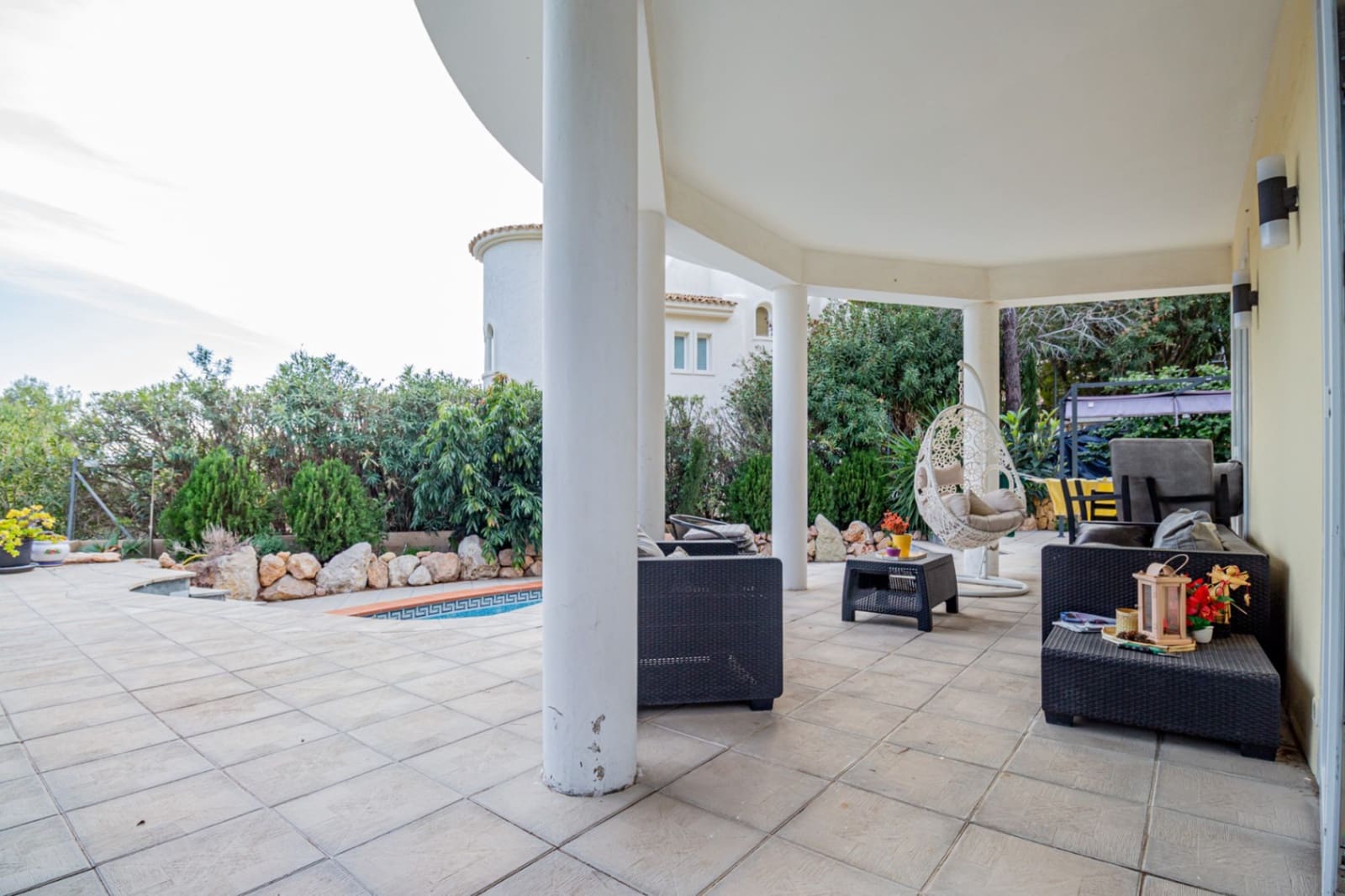 4 slaapkamer Villa te koop in Callosa d'En Sarria met zwembad garage - € 530.000 (Ref: 8824072)