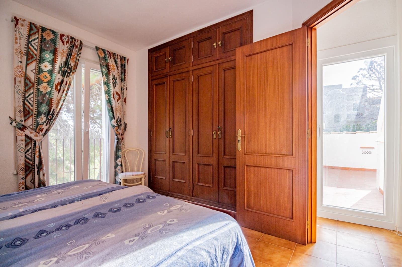 4 slaapkamer Villa te koop in Callosa d'En Sarria met zwembad garage - € 530.000 (Ref: 8824072)