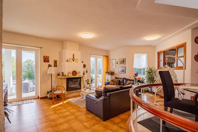 4 slaapkamer Villa te koop in Callosa d'En Sarrià met zwembad garage - € 530.000 (Ref: 8824072)