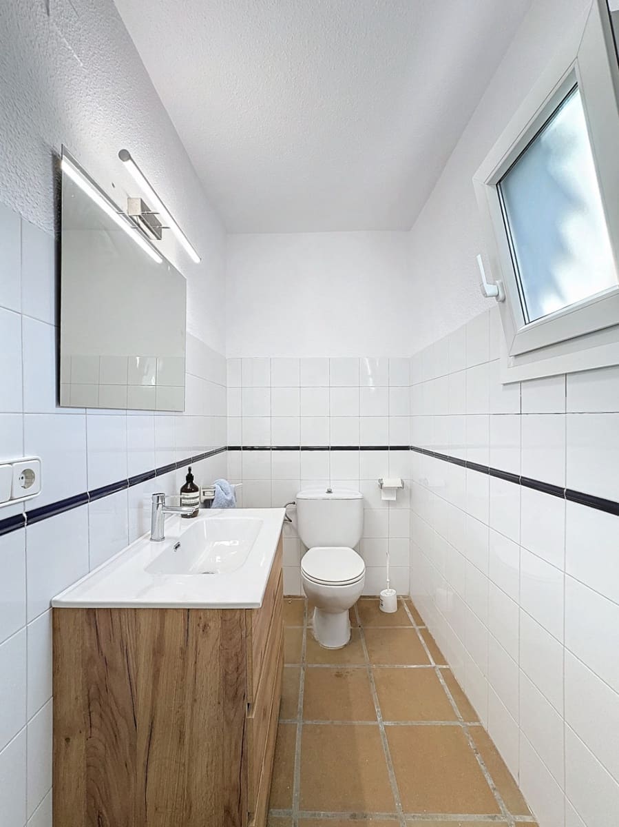 Chalet de 4 habitaciones en Alfaz del Pi / L'Alfàs del Pi en alquiler con piscina garaje - 4.500 € (Ref: 8842446)