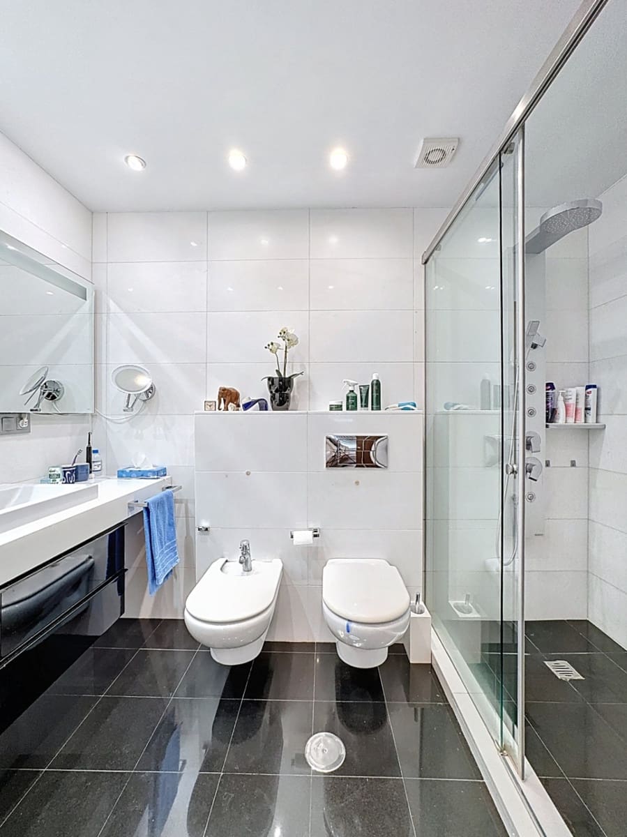 3 sypialnia Apartament na sprzedaż w Albir z basenem garażem - 740 000 € (Ref: 8901530)