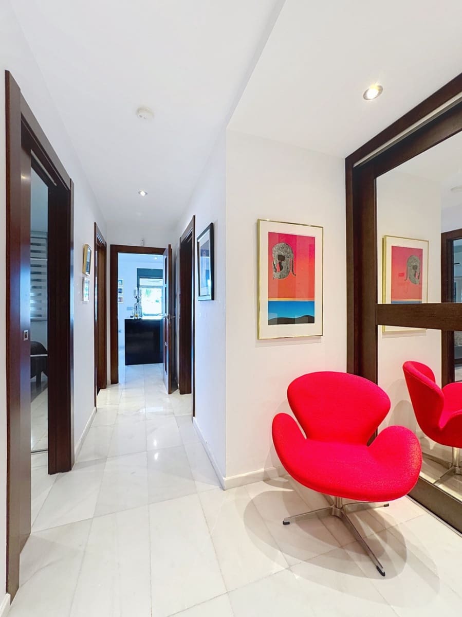 3 sypialnia Apartament na sprzedaż w Albir z basenem garażem - 740 000 € (Ref: 8901530)