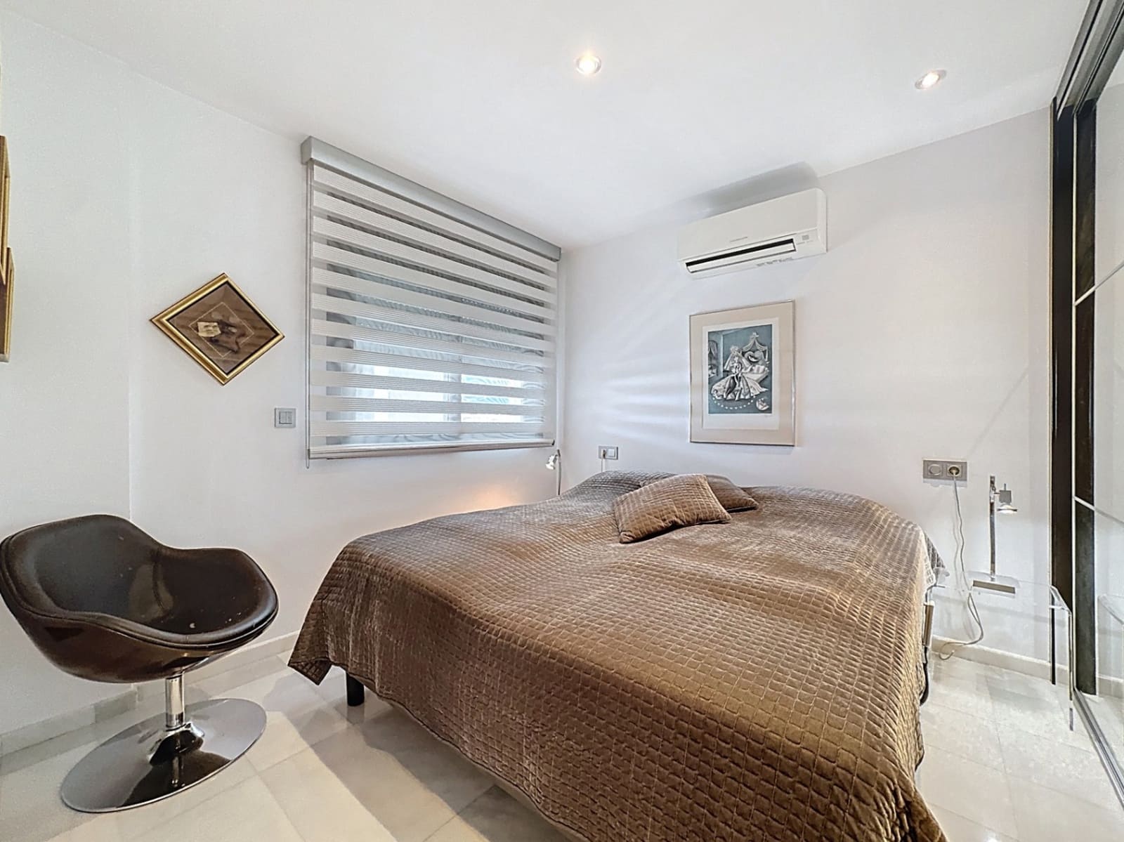 3 sypialnia Apartament na sprzedaż w Albir z basenem garażem - 740 000 € (Ref: 8901530)