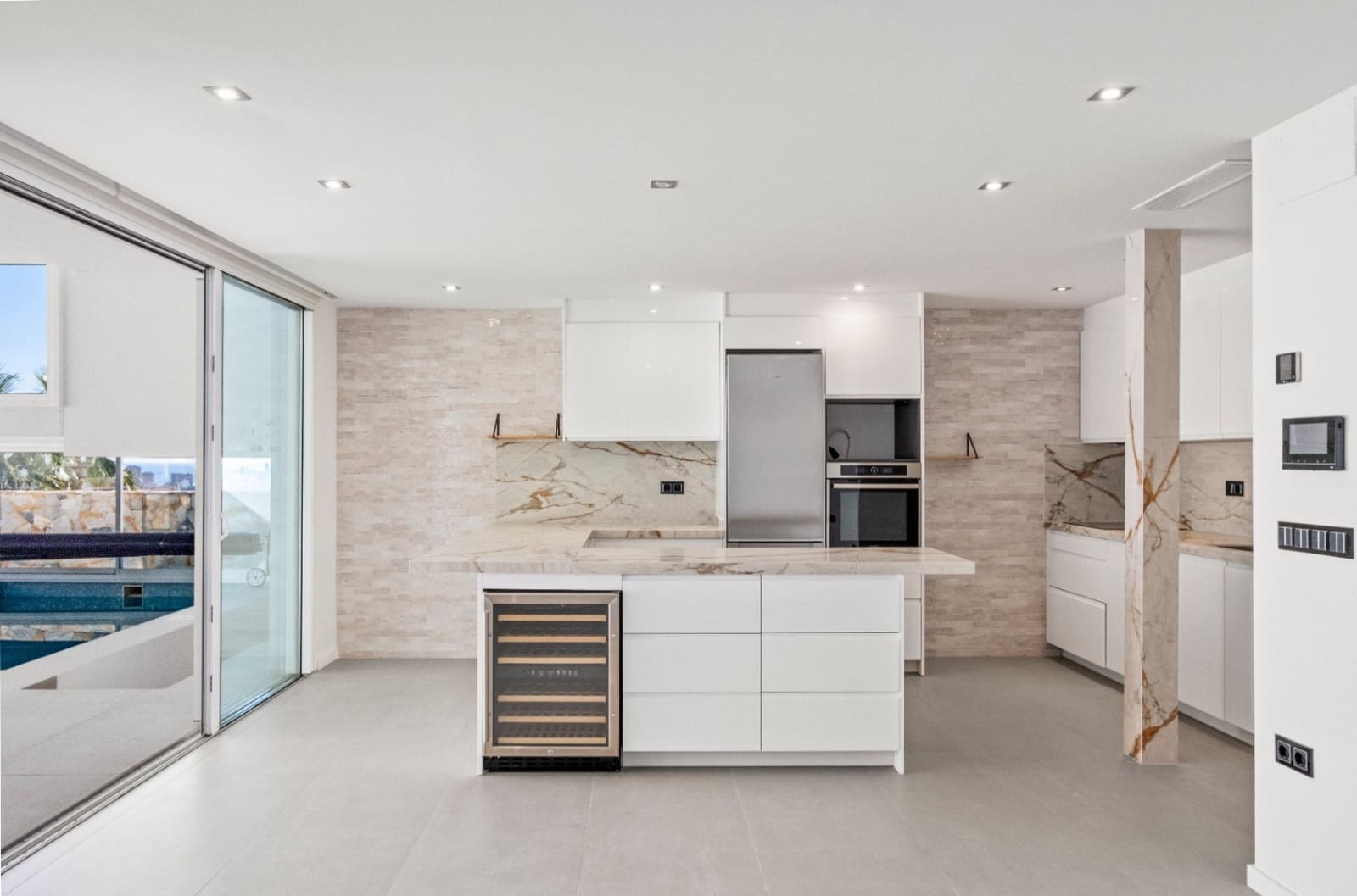 5 soveværelse Villa til salg i Finestrat med swimmingpool garage - € 900.000 (Ref: 8931343)