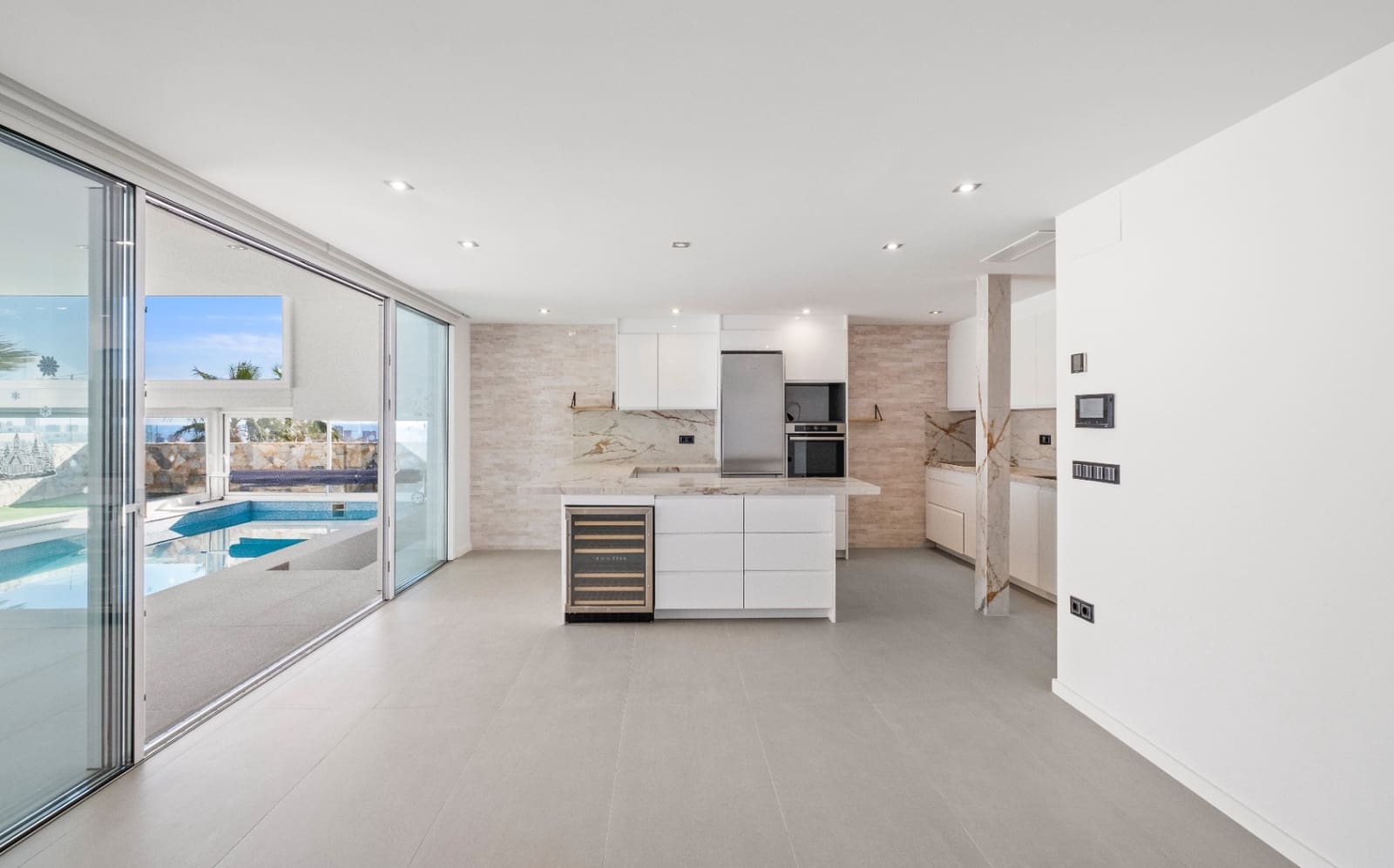 5 soveværelse Villa til salg i Finestrat med swimmingpool garage - € 900.000 (Ref: 8931343)