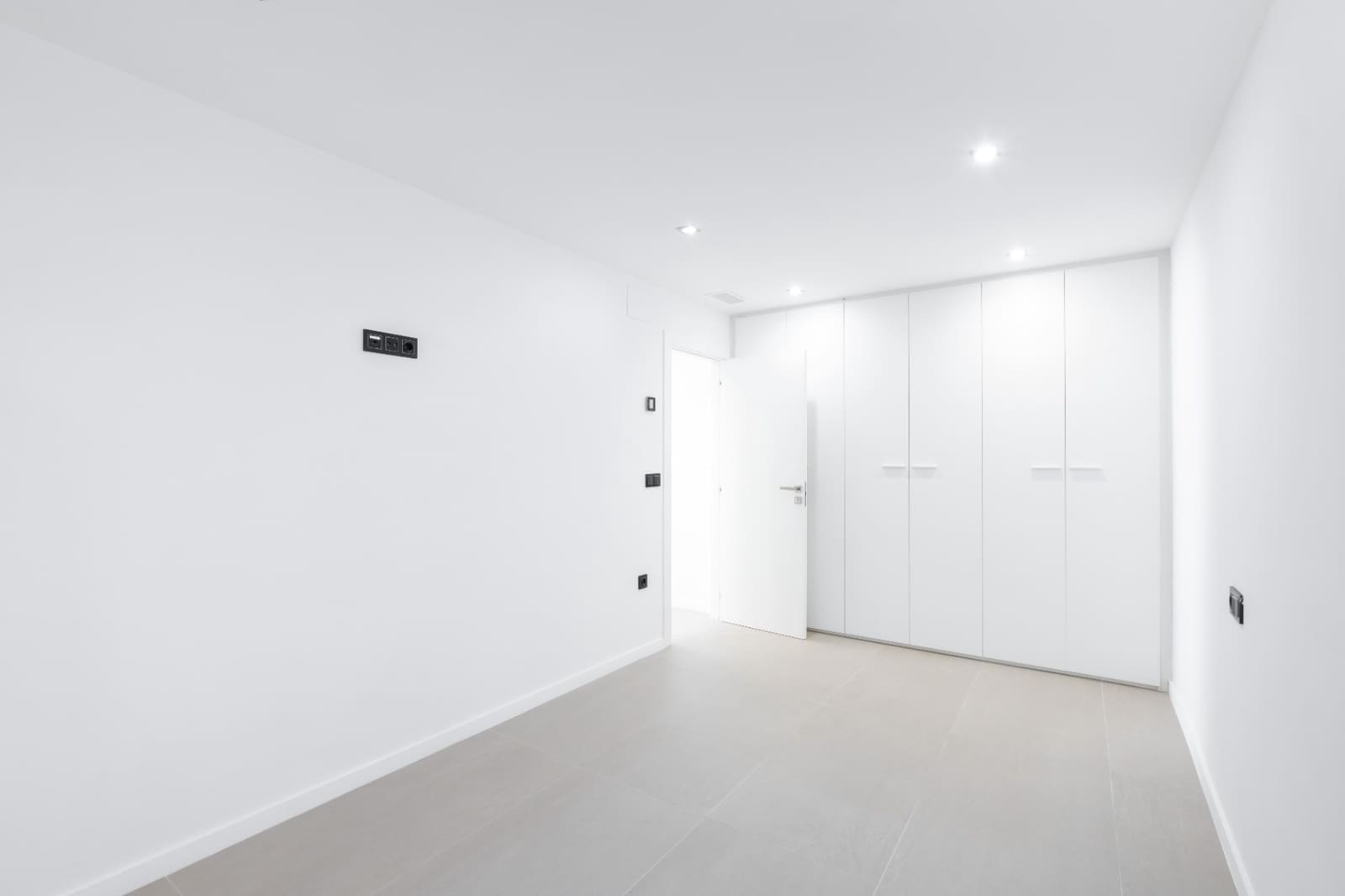 5 soveværelse Villa til salg i Finestrat med swimmingpool garage - € 900.000 (Ref: 8931343)