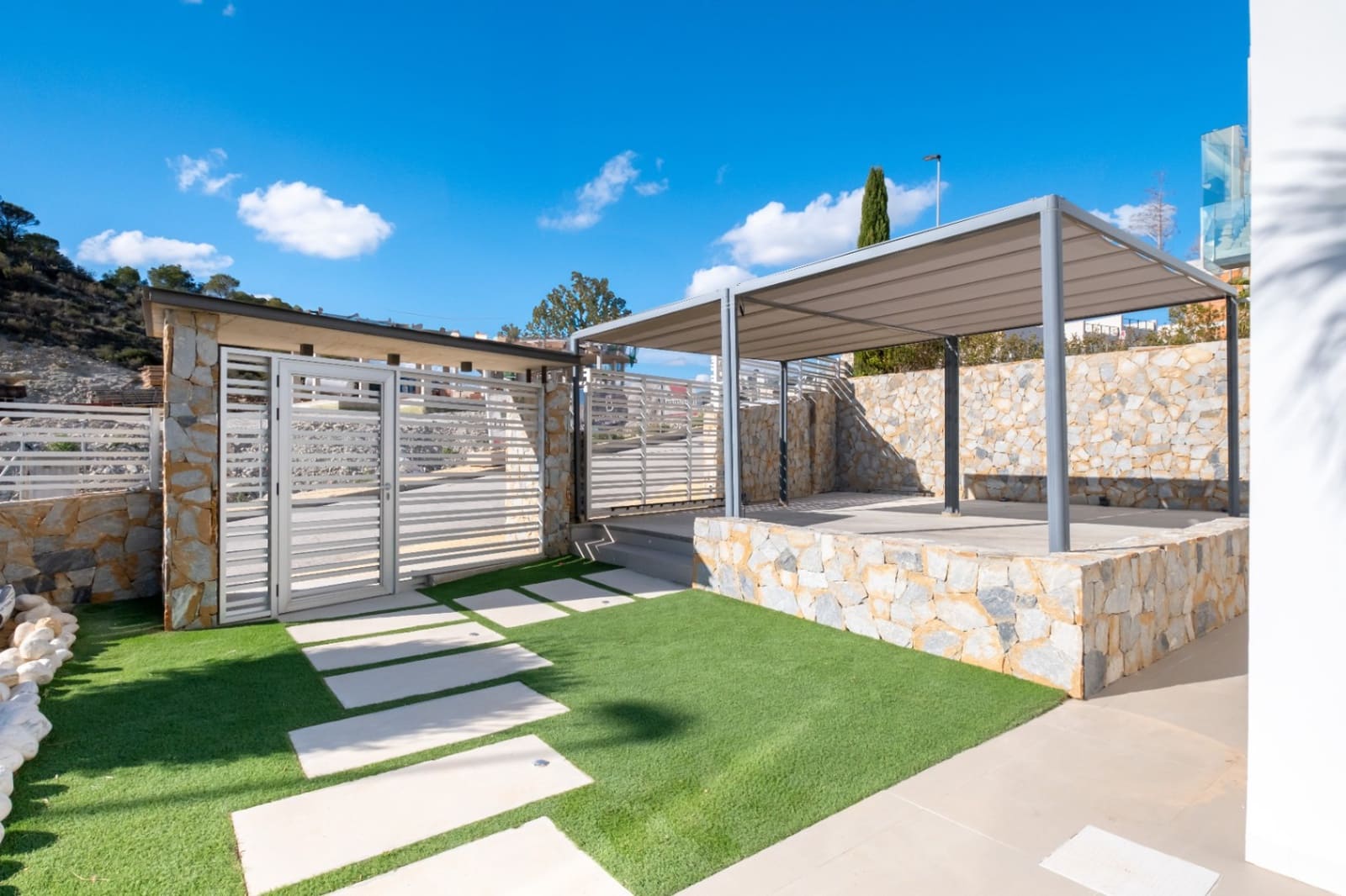 5 soveværelse Villa til salg i Finestrat med swimmingpool garage - € 900.000 (Ref: 8931343)