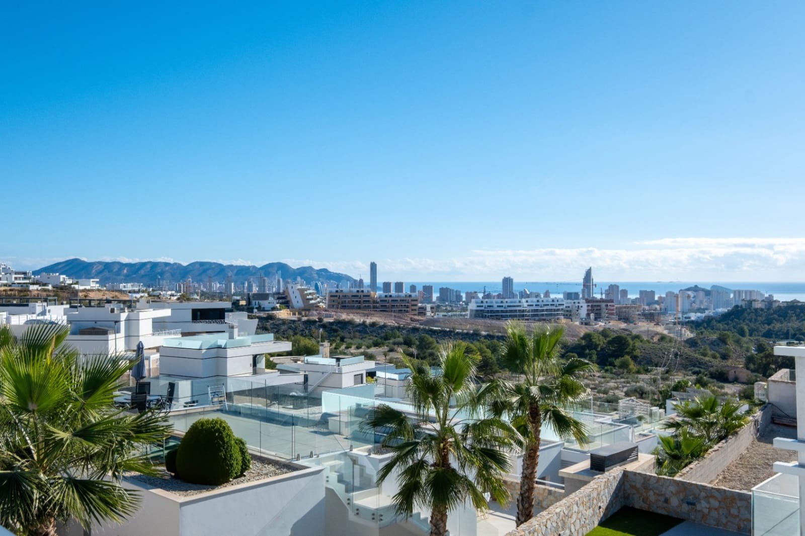 5 soveværelse Villa til salg i Finestrat med swimmingpool garage - € 900.000 (Ref: 8931343)