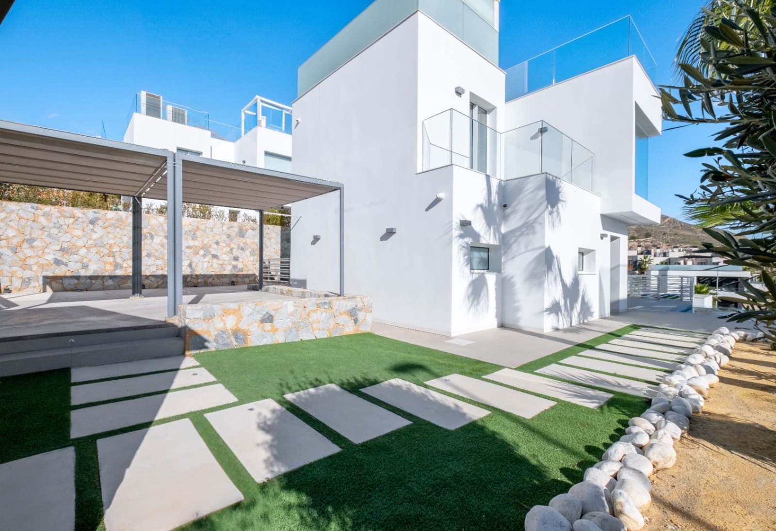 5 soveværelse Villa til salg i Finestrat med swimmingpool garage - € 900.000 (Ref: 8931343)