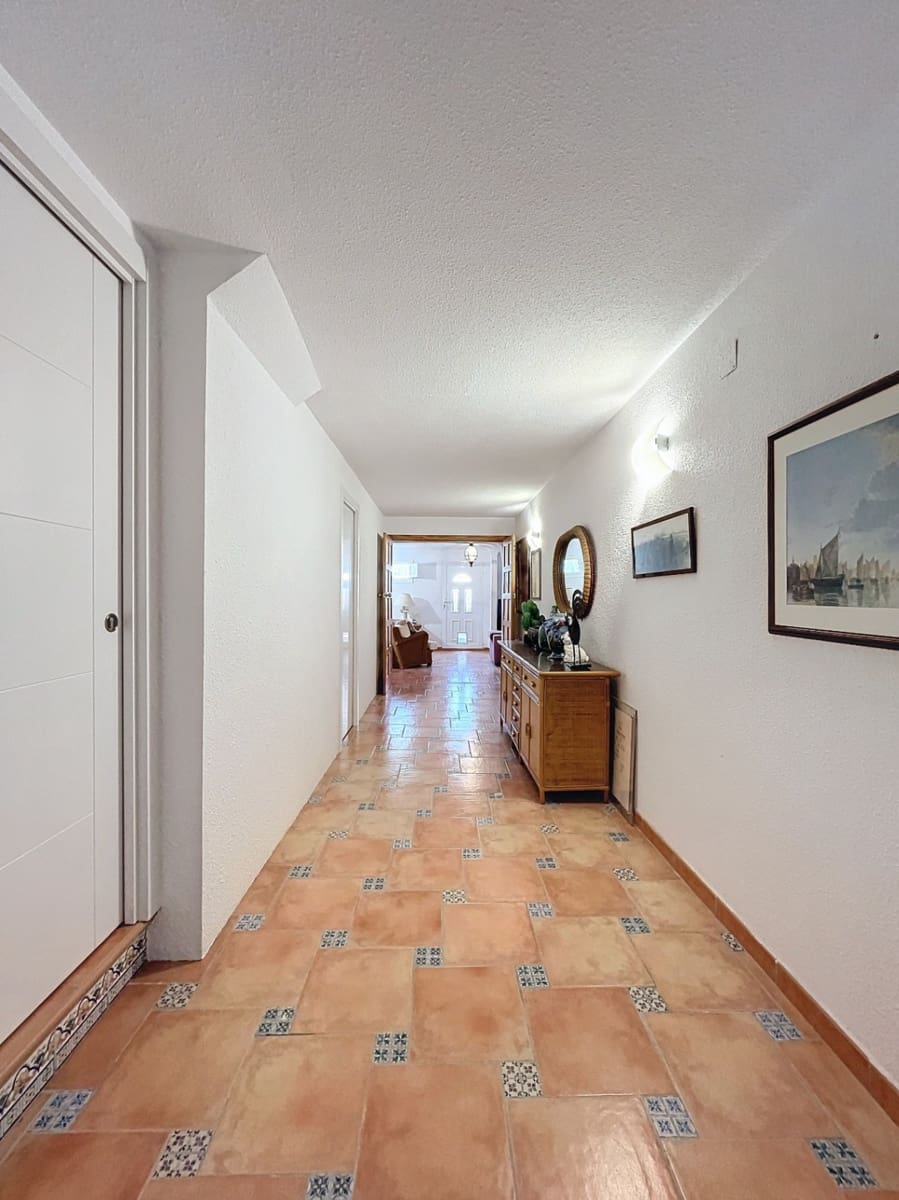 7 slaapkamer Villa te koop in Altea met zwembad garage - € 1.370.000 (Ref: 8931647)