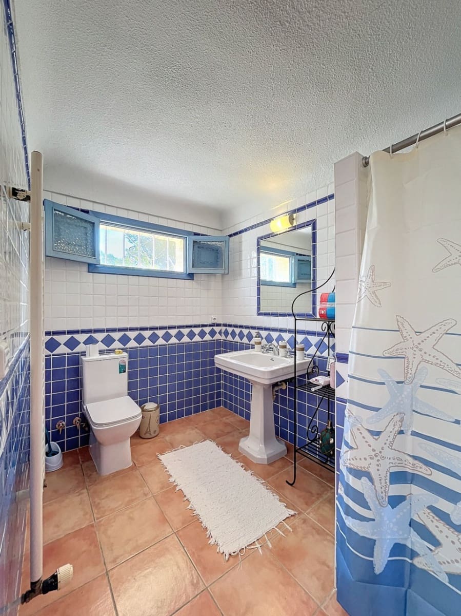 7 slaapkamer Villa te koop in Altea met zwembad garage - € 1.370.000 (Ref: 8931647)