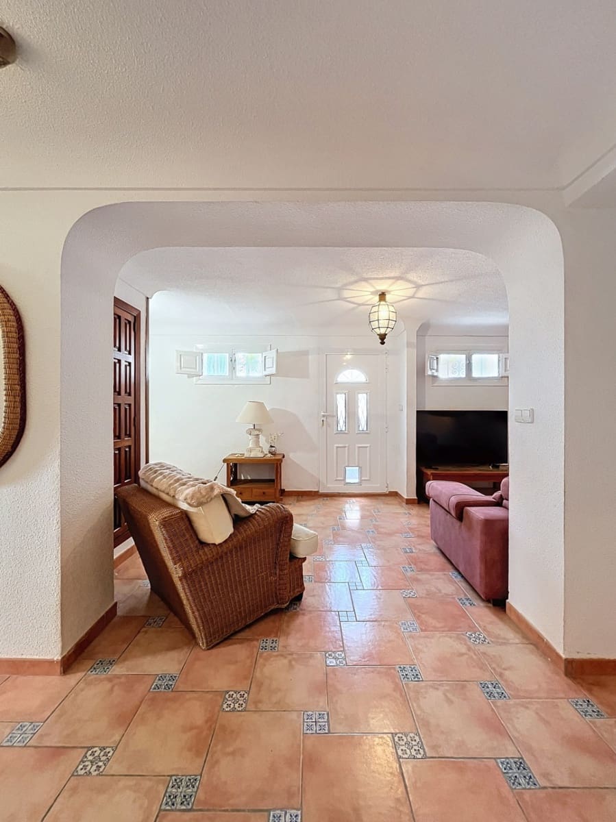 7 slaapkamer Villa te koop in Altea met zwembad garage - € 1.370.000 (Ref: 8931647)