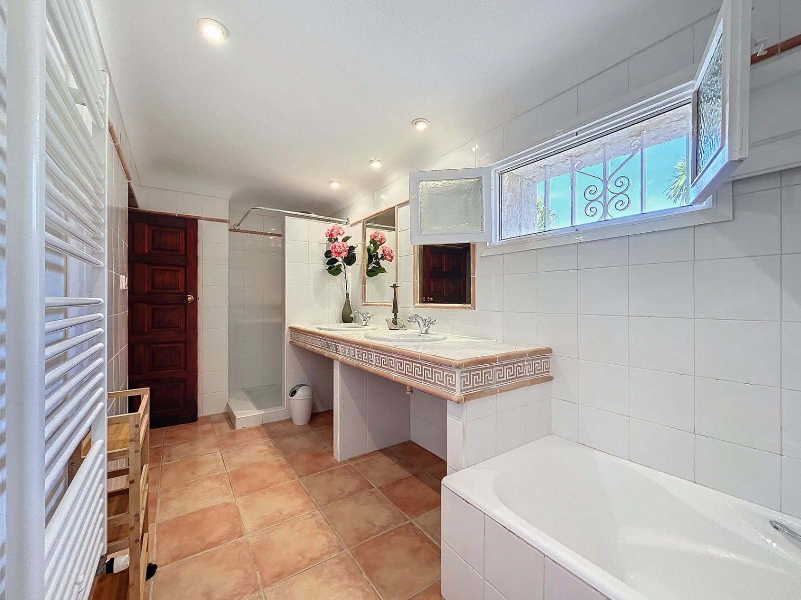 7 slaapkamer Villa te koop in Altea met zwembad garage - € 1.370.000 (Ref: 8931647)