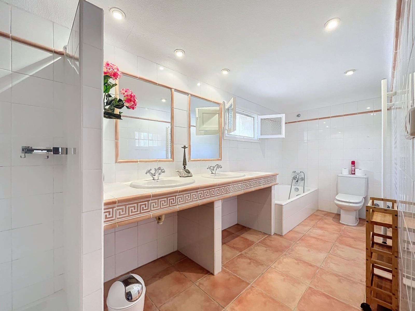 7 slaapkamer Villa te koop in Altea met zwembad garage - € 1.370.000 (Ref: 8931647)