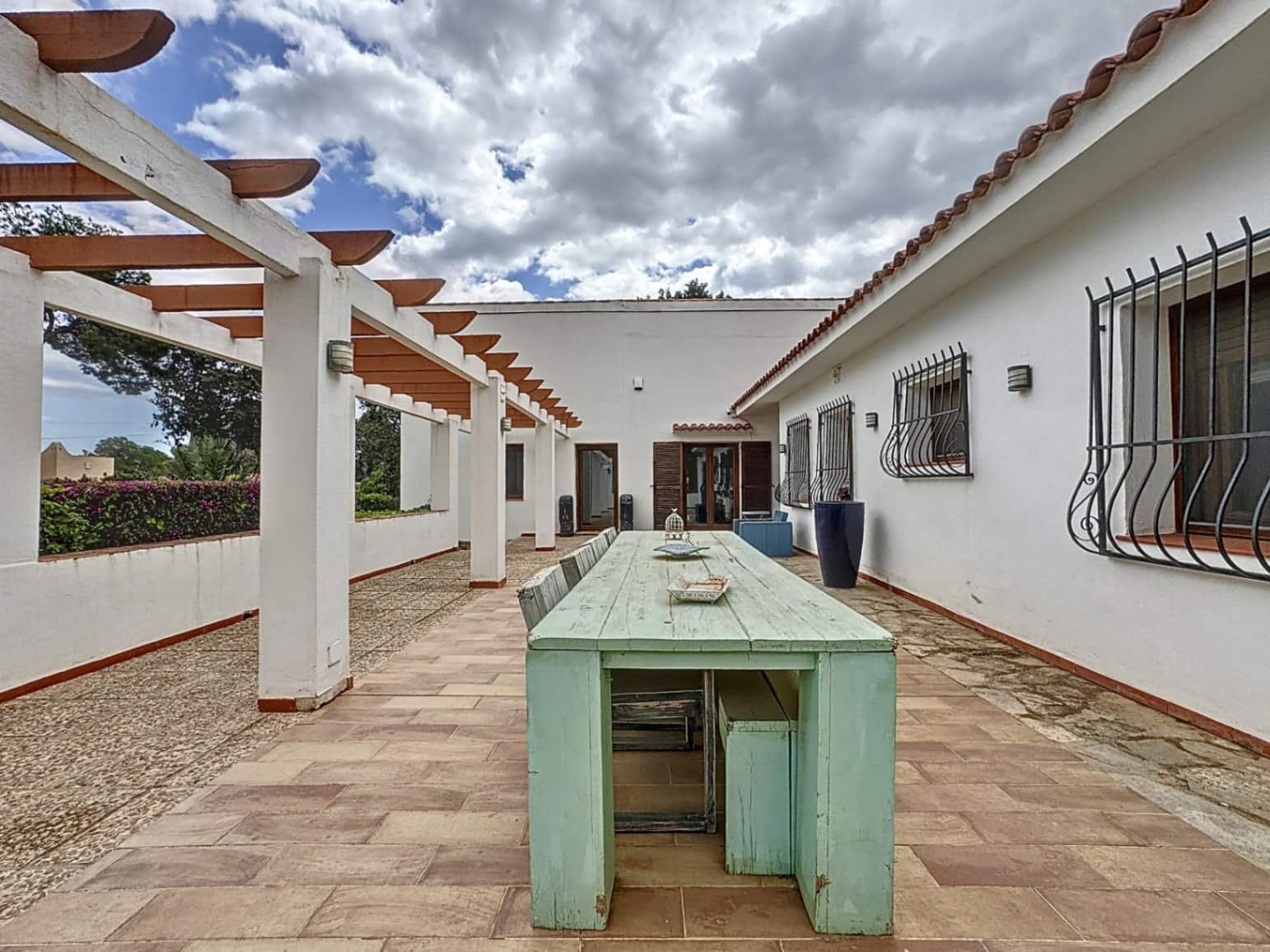 5 soverom Villa til salgs i Alfaz del Pi / L'Alfas del Pi med svømmebasseng garasje - € 1 495 000 (Ref: 8971136)