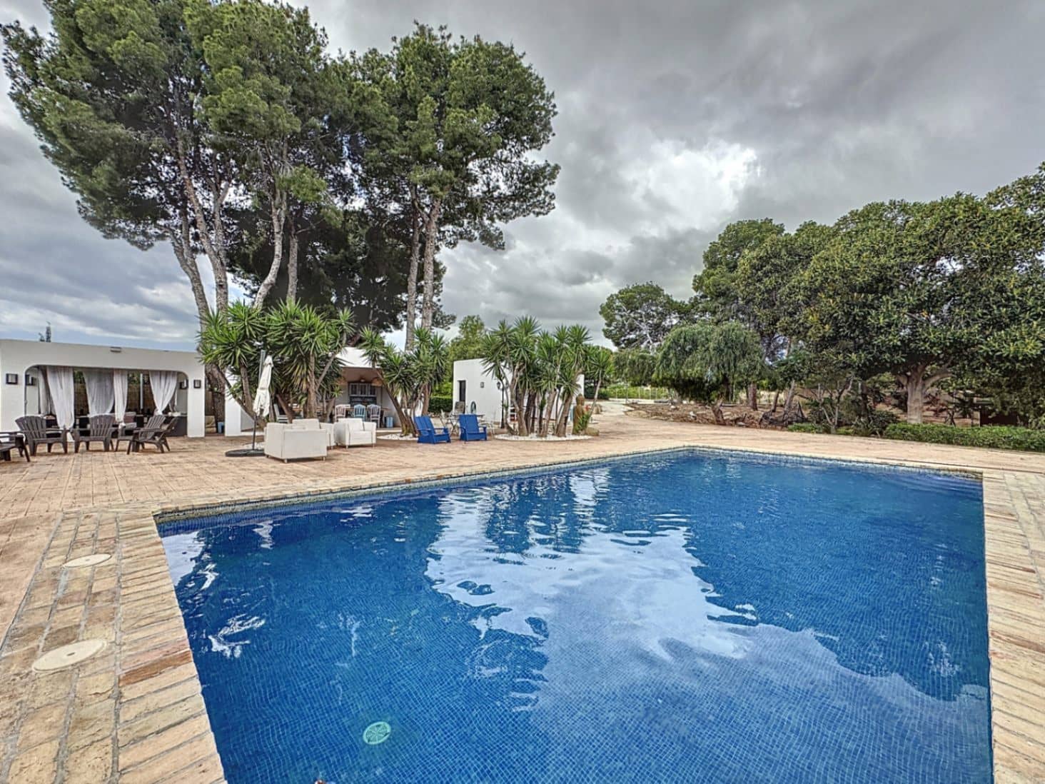 5 soverom Villa til salgs i Alfaz del Pi / L'Alfas del Pi med svømmebasseng garasje - € 1 495 000 (Ref: 8971136)