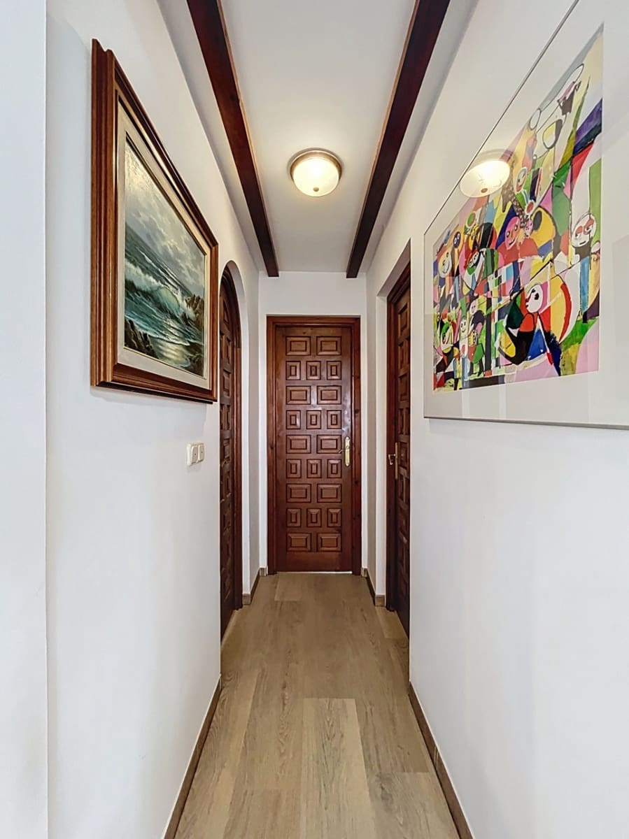 4 soveværelse Villa til salg i Alfaz del Pi / L'Alfas del Pi med swimmingpool garage - € 630.000 (Ref: 9002485)