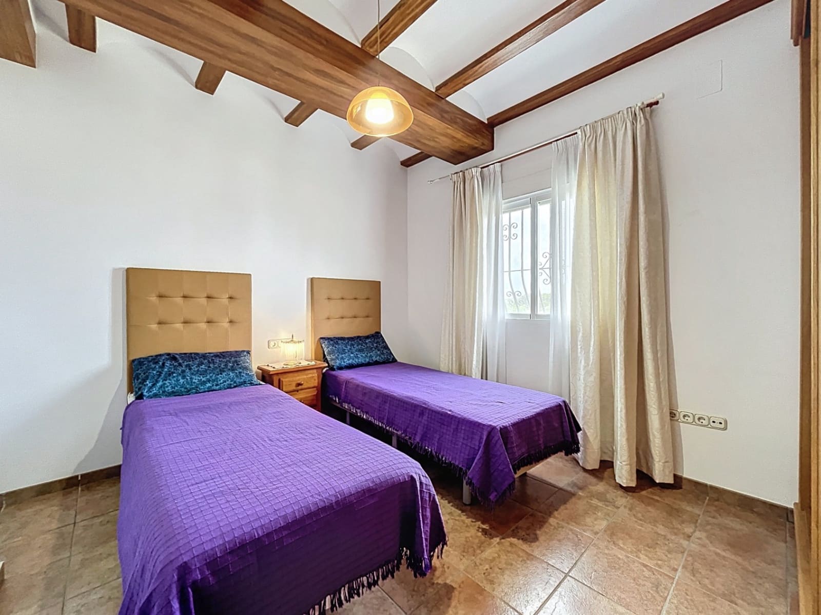 4 soveværelse Villa til salg i Alfaz del Pi / L'Alfas del Pi med swimmingpool garage - € 630.000 (Ref: 9002485)