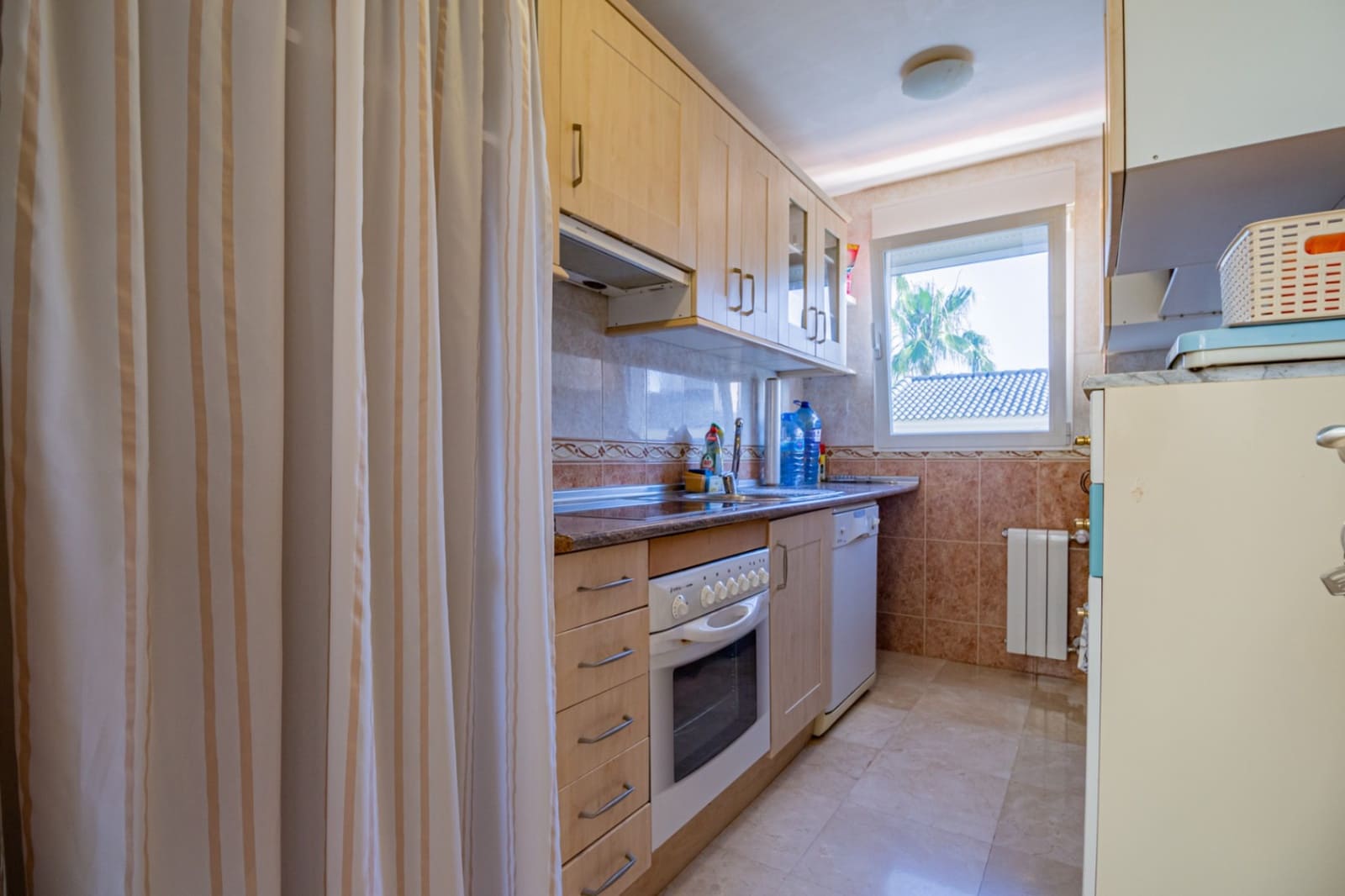 4 sypialnia Willa na sprzedaż w Alfaz del Pi / L'Alfas del Pi z basenem garażem - 1 199 000 € (Ref: 9022149)