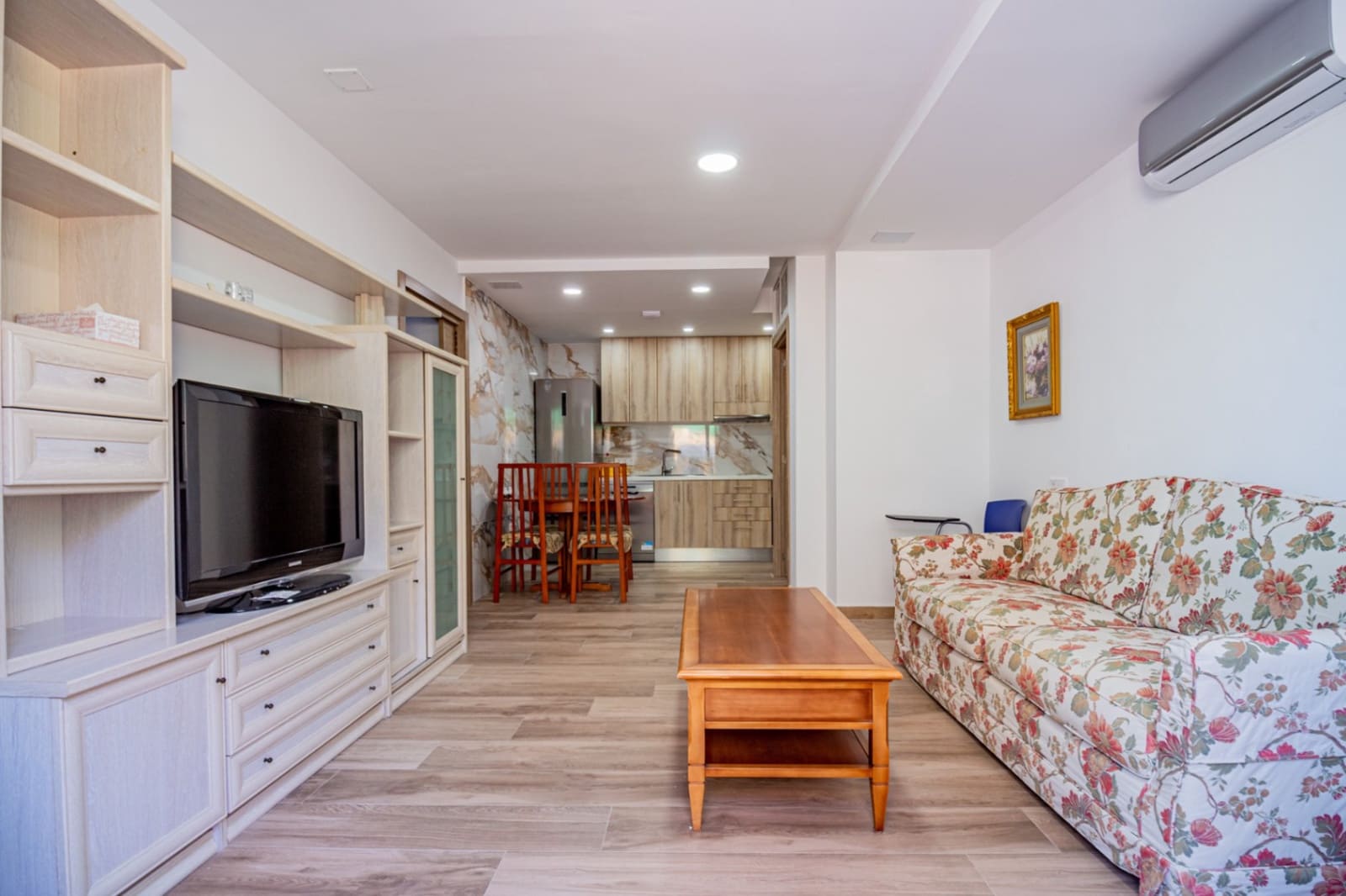 4 sypialnia Willa na sprzedaż w Alfaz del Pi / L'Alfas del Pi z basenem garażem - 1 199 000 € (Ref: 9022149)