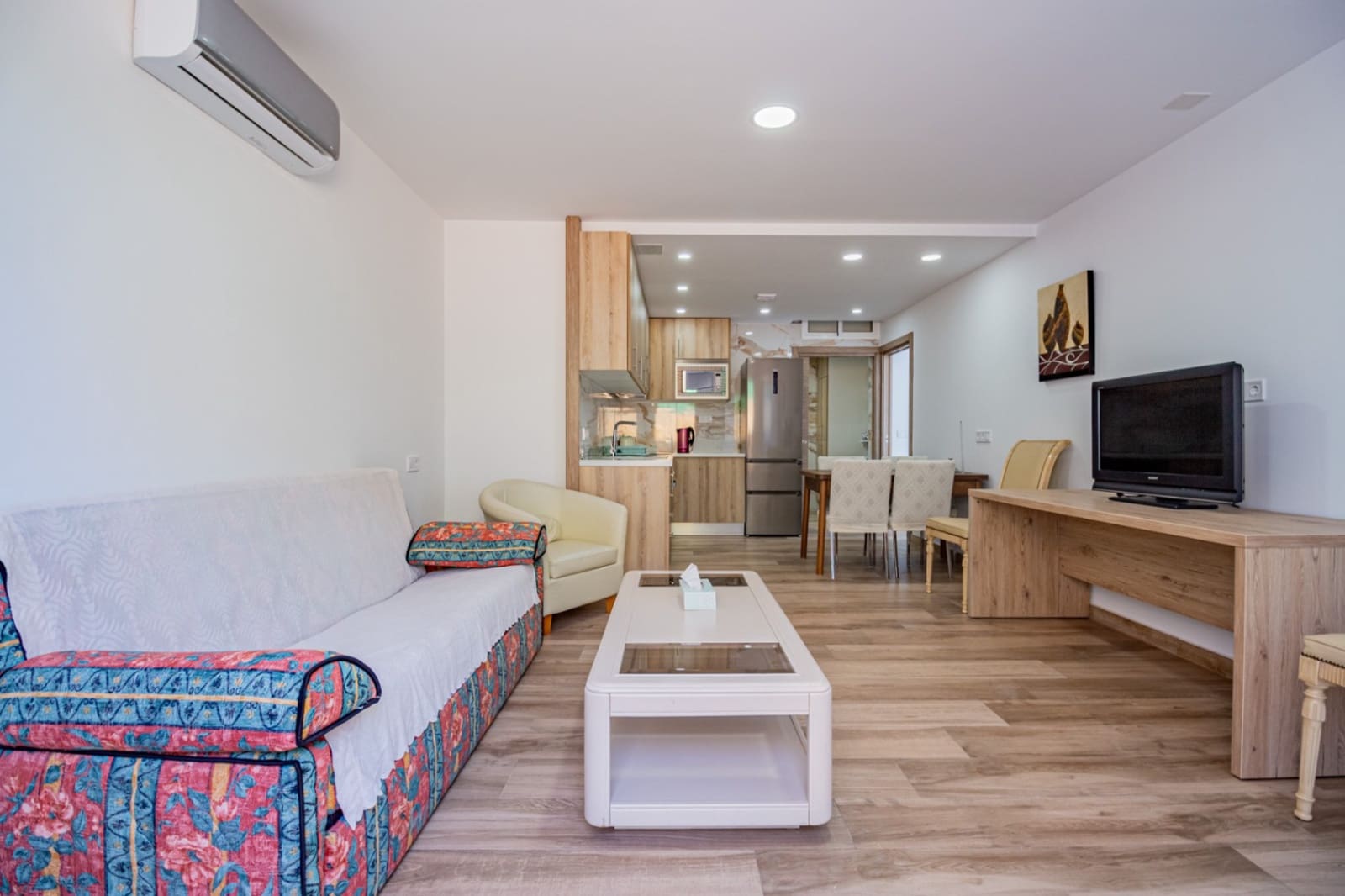 4 sypialnia Willa na sprzedaż w Alfaz del Pi / L'Alfas del Pi z basenem garażem - 1 199 000 € (Ref: 9022149)