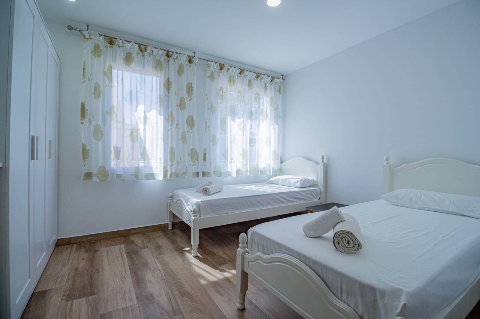 4 sypialnia Willa na sprzedaż w Alfaz del Pi / L'Alfas del Pi z basenem garażem - 1 199 000 € (Ref: 9022149)