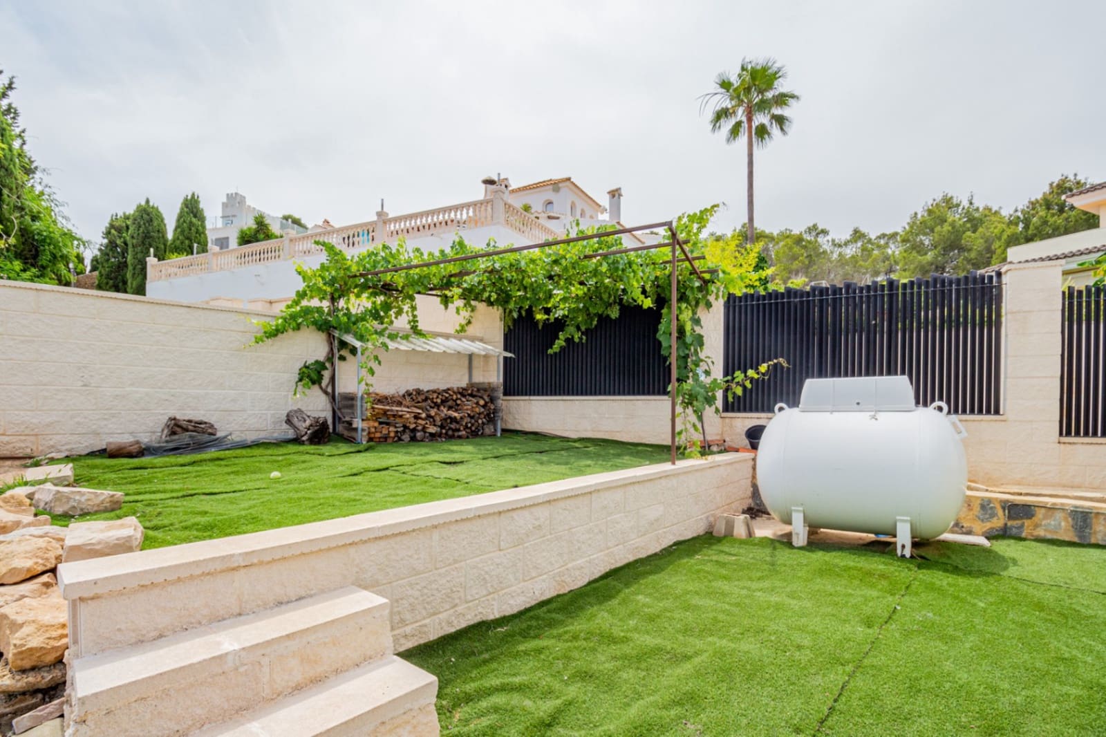 3 soveværelse Semi-Rækkehus til salg i Alfaz del Pi / L'Alfas del Pi med swimmingpool garage - € 379.000 (Ref: 9051471)