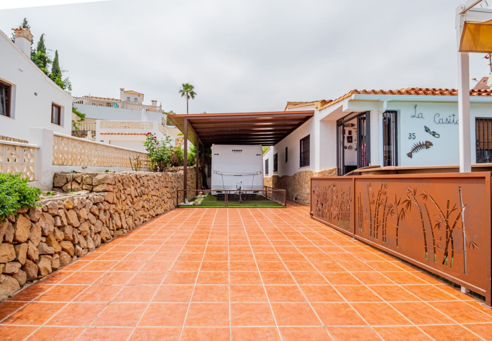 3 soveværelse Semi-Rækkehus til salg i Alfaz del Pi / L'Alfas del Pi med swimmingpool garage - € 379.000 (Ref: 9051471)