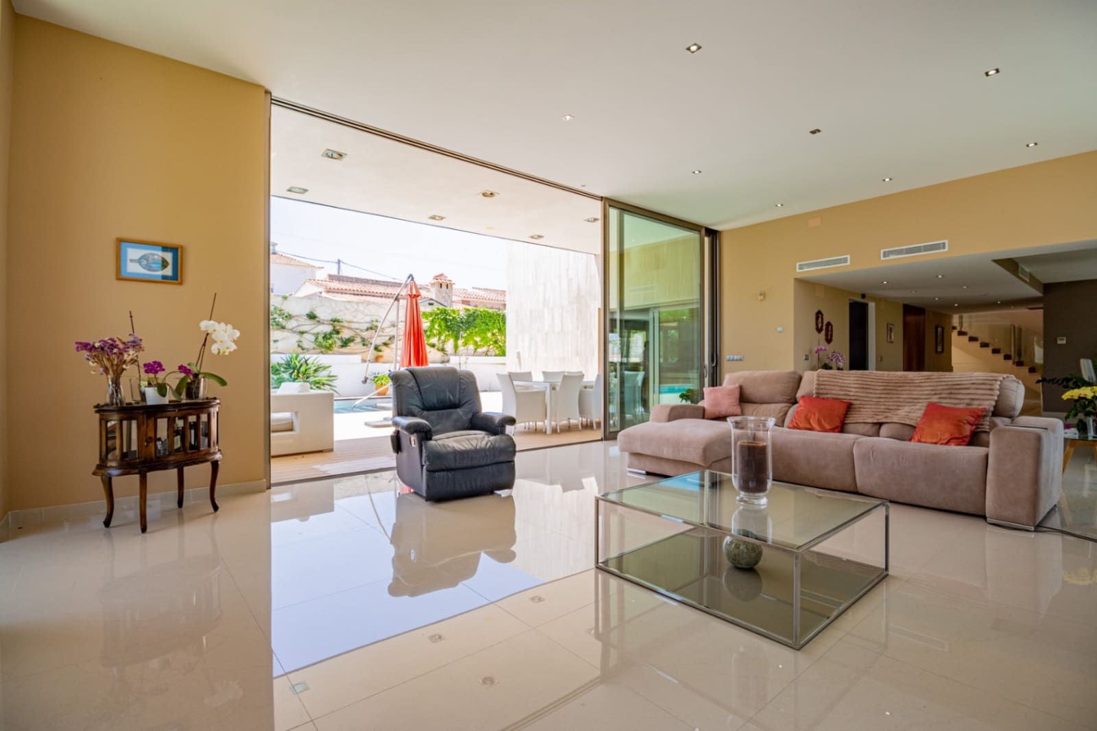 6 soverom Villa til salgs i Albir med svømmebasseng garasje - € 2 100 000 (Ref: 9069197)