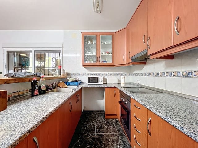 5 sovrum Semi-fristående Villa till salu i La Nucia Pueblo  , La Nucia med garage - 350 000 € (Ref: 9069198)