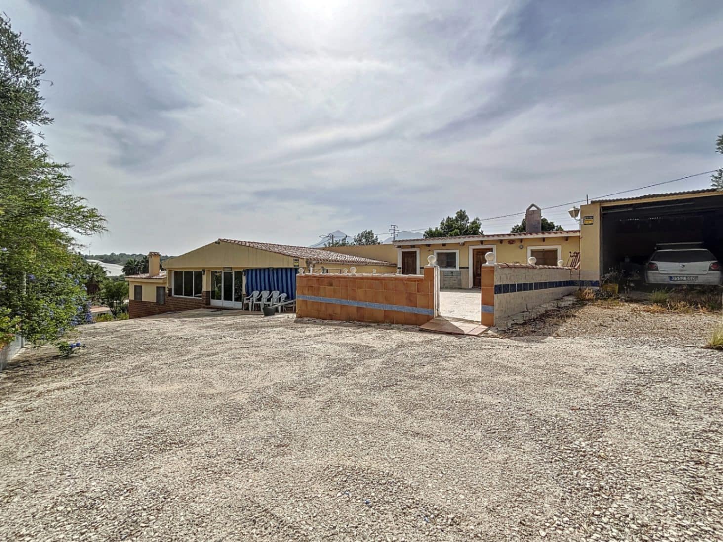 5 soveværelse Semi-Rækkehus til salg i La Nucia med garage - € 350.000 (Ref: 9069198)