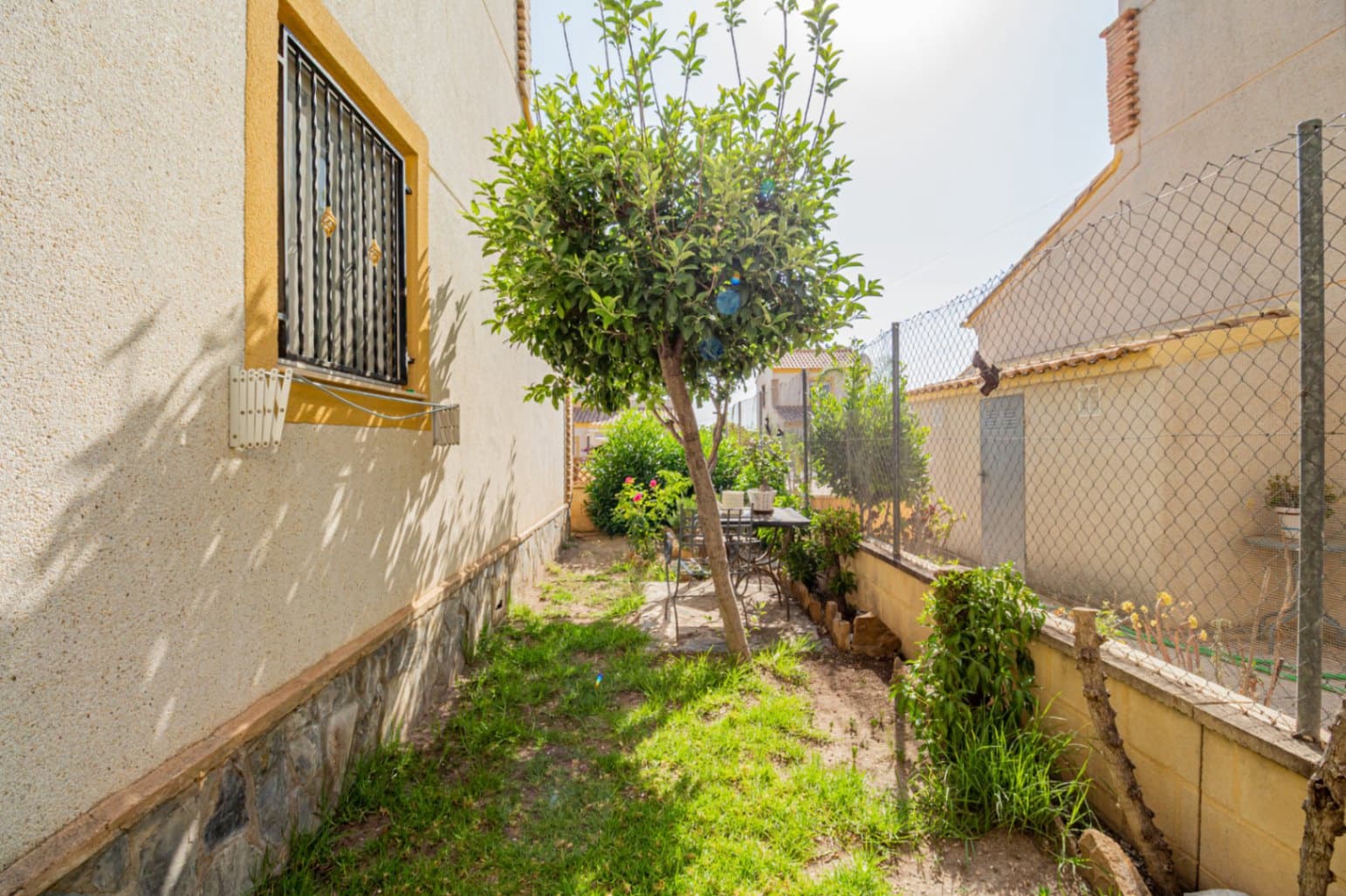 3 slaapkamer Villa te koop in Polop met zwembad garage - € 269.000 (Ref: 9072890)