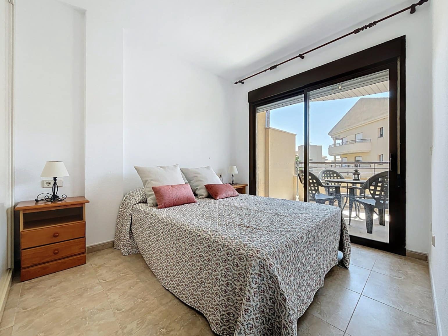 2 soverom Leilighet til salgs i Albir med svømmebasseng garasje - € 330 000 (Ref: 9076879)