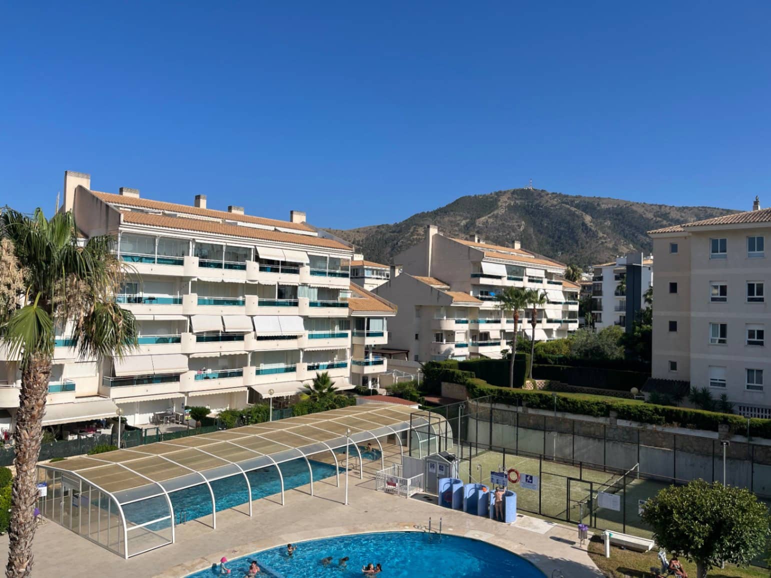 2 slaapkamer Appartement te koop in Albir met zwembad garage - € 385.000 (Ref: 9076880)