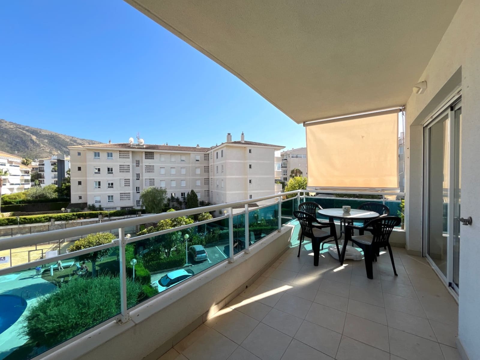 2 slaapkamer Appartement te koop in Albir met zwembad garage - € 385.000 (Ref: 9076880)