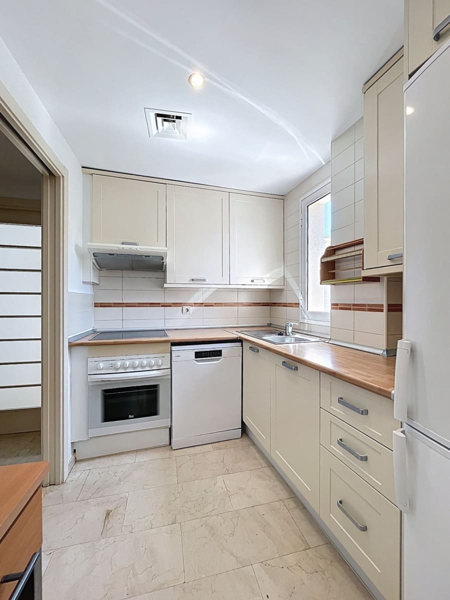 2 slaapkamer Appartement te koop in Albir met zwembad garage - € 385.000 (Ref: 9076881)