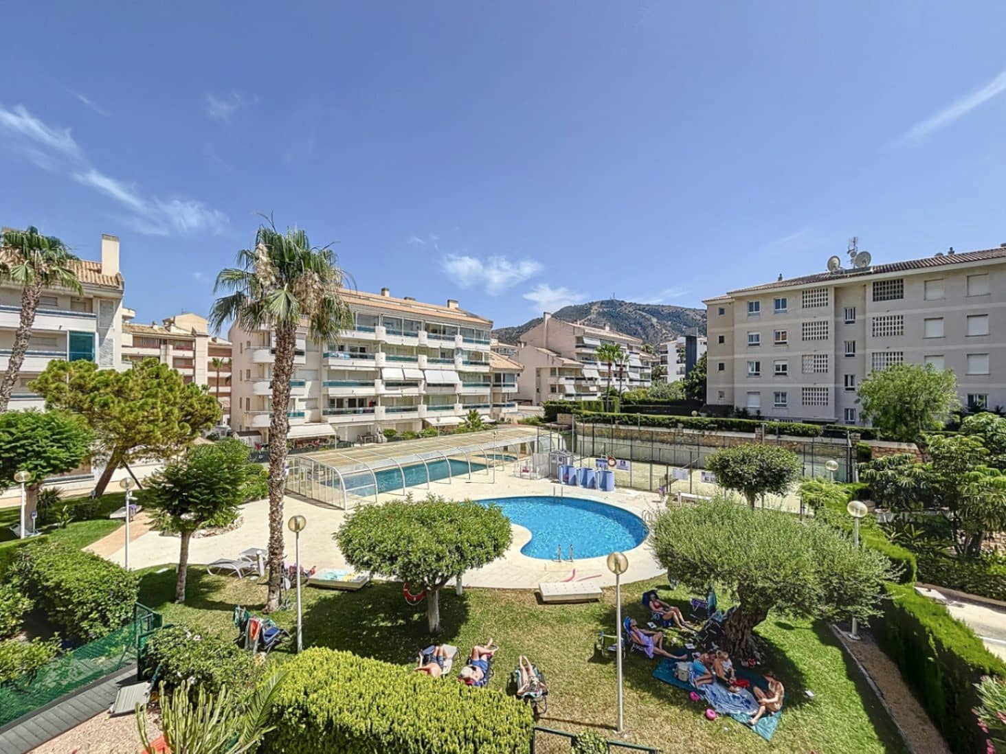 2 slaapkamer Appartement te koop in Albir met zwembad garage - € 385.000 (Ref: 9076881)