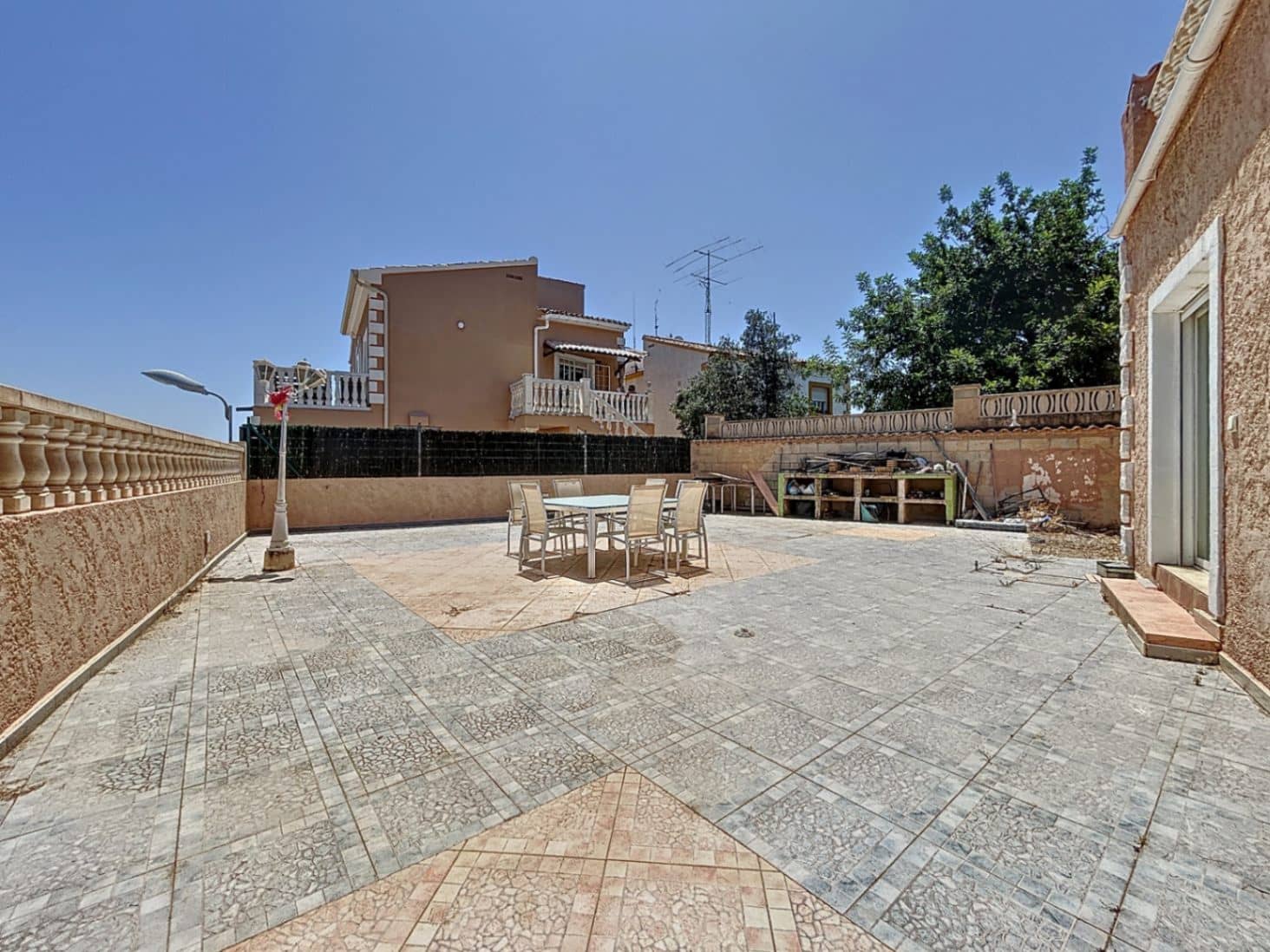 4 quarto Moradia Geminada para venda em La Nucia com garagem - 360 000 € (Ref: 9087519)