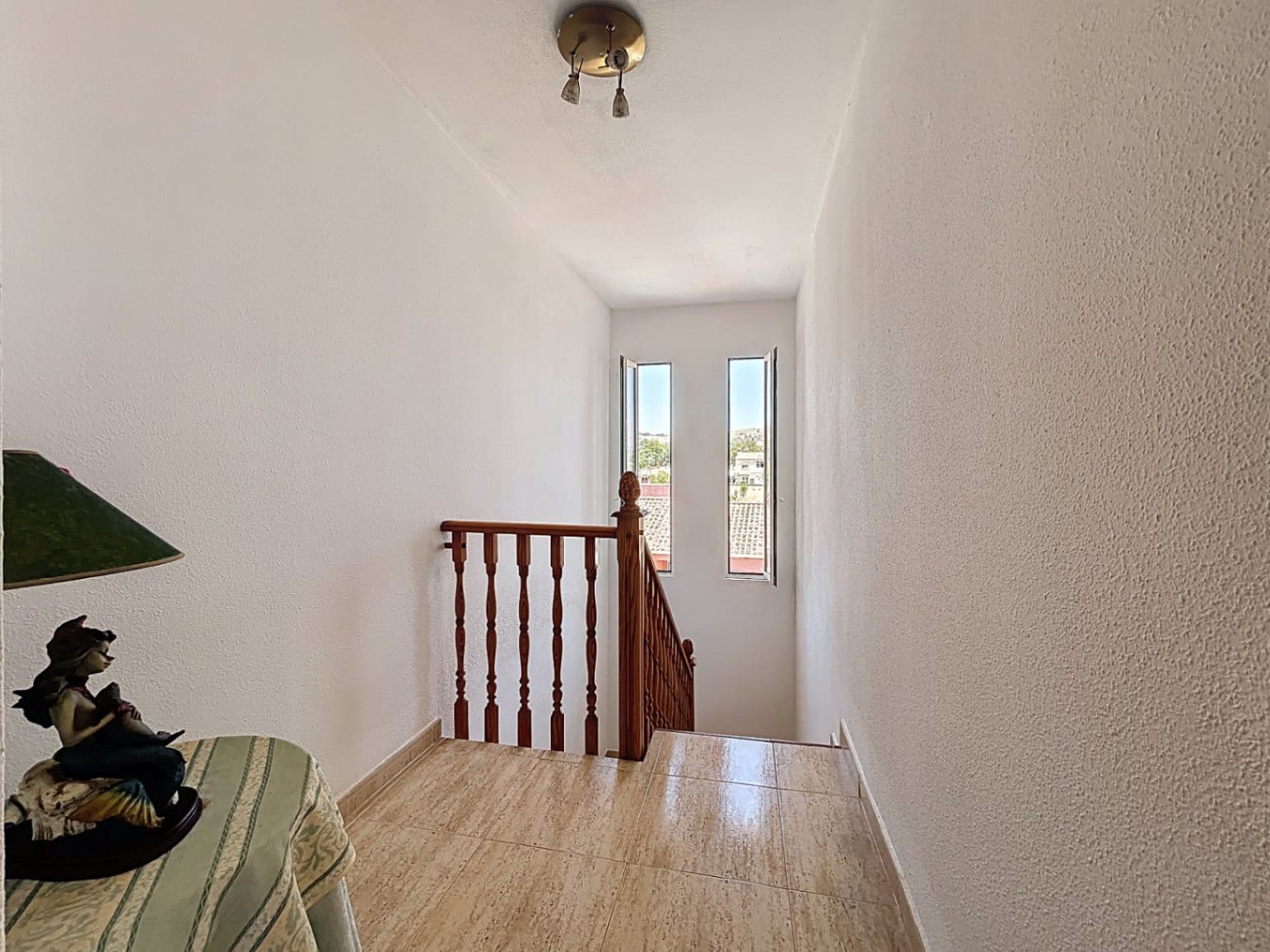 4 quarto Moradia Geminada para venda em La Nucia com garagem - 360 000 € (Ref: 9087519)