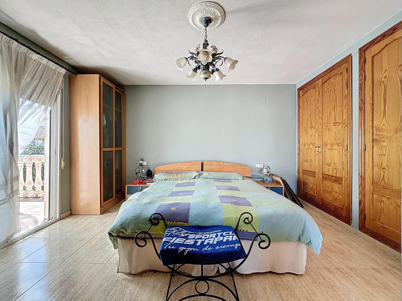 4 quarto Moradia Geminada para venda em La Nucia com garagem - 360 000 € (Ref: 9087519)