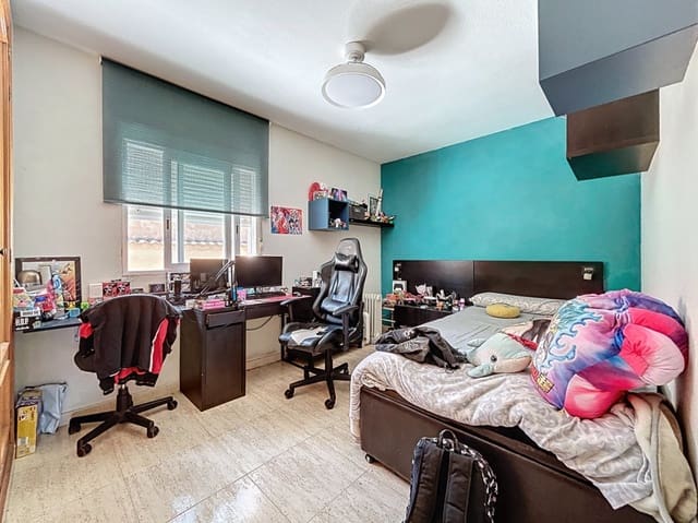 4 chambre Villa/Maison Semi-Mitoyenne à vendre à La Nucia Pueblo  , La Nucia avec garage - 360 000 € (Ref: 9087519)