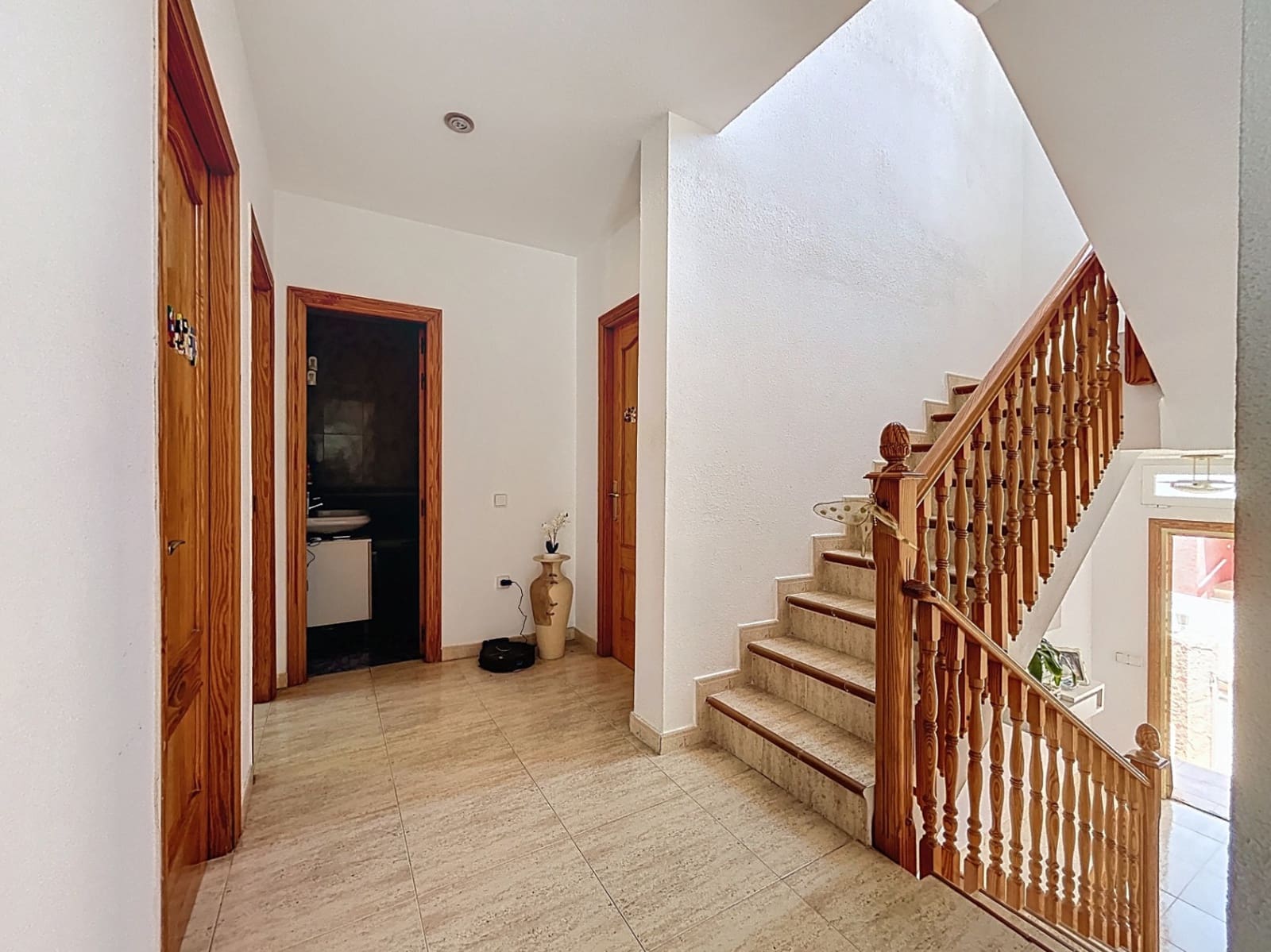 4 quarto Moradia Geminada para venda em La Nucia com garagem - 360 000 € (Ref: 9087519)