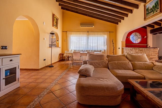 7 soverom Villa til salgs i Barranco Hondo, La Nucia med svømmebasseng garasje - € 750 000 (Ref: 9094717)