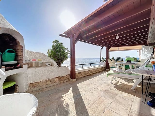 2 bedroom Bungalow for sale in Playa Poniente, Benidorm - € 530,000 (Ref: 9123880)