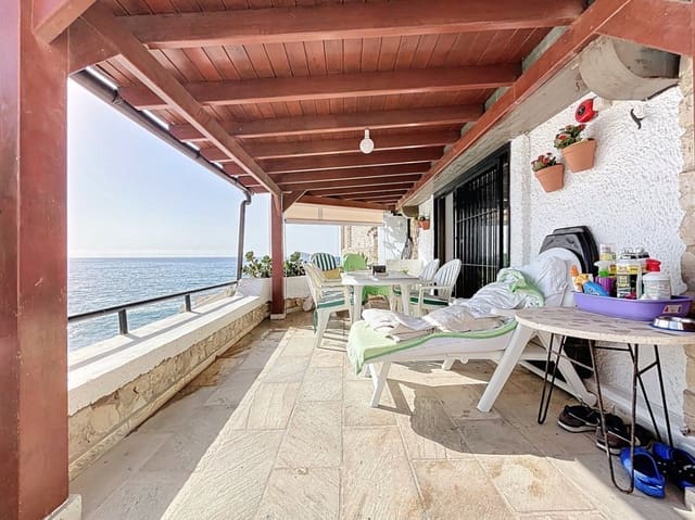 2 bedroom Bungalow for sale in Playa Poniente, Benidorm - € 530,000 (Ref: 9123880)