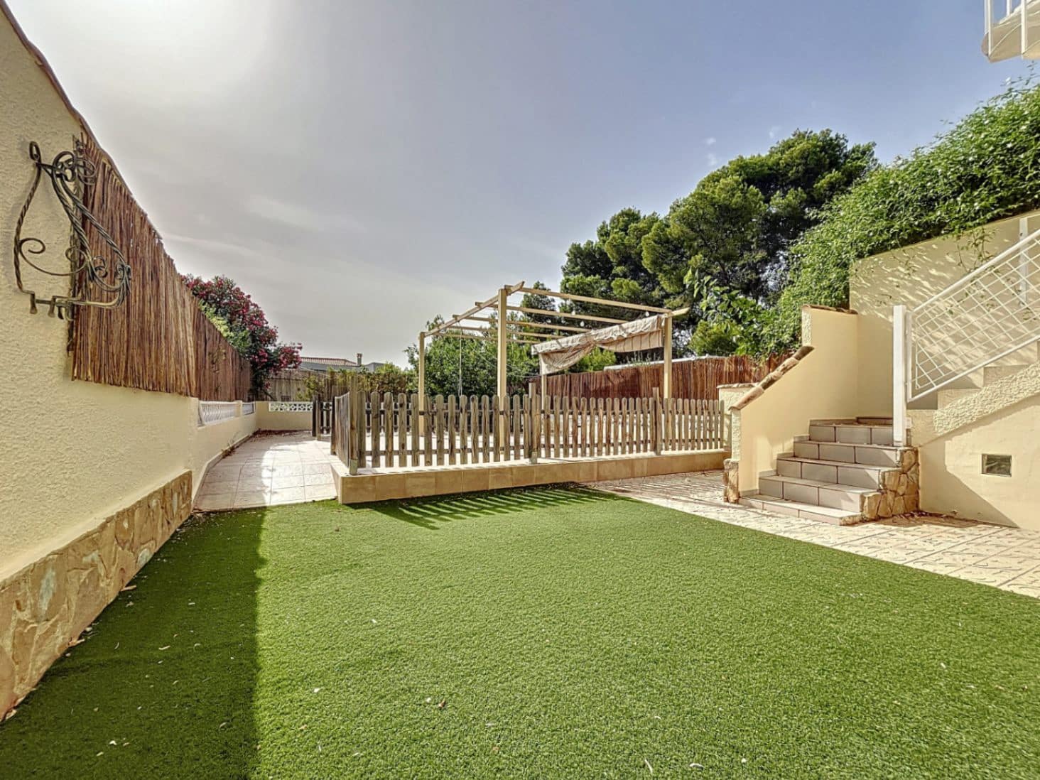 3 chambre Bungalow à vendre à La Nucia avec piscine garage - 340 000 € (Ref: 9133100)