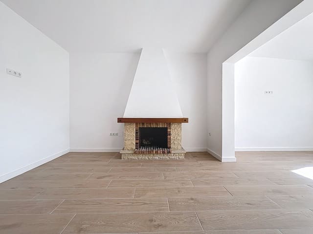 3 bedroom Bungalow for sale in La Nucia Pueblo  , La Nucia with pool garage - € 340,000 (Ref: 9133100)